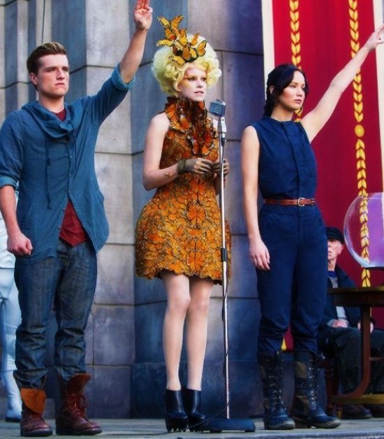 The Hunger Games Book 1 * Suzanne&nbsp;Collins